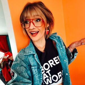 Meet your Posher, Alexis